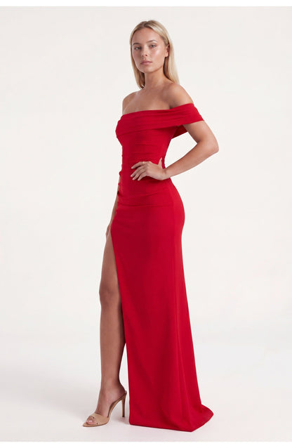 LunaÉtoile Maxi Jurk met Off-Shoulder Halslijn en Hoge Split