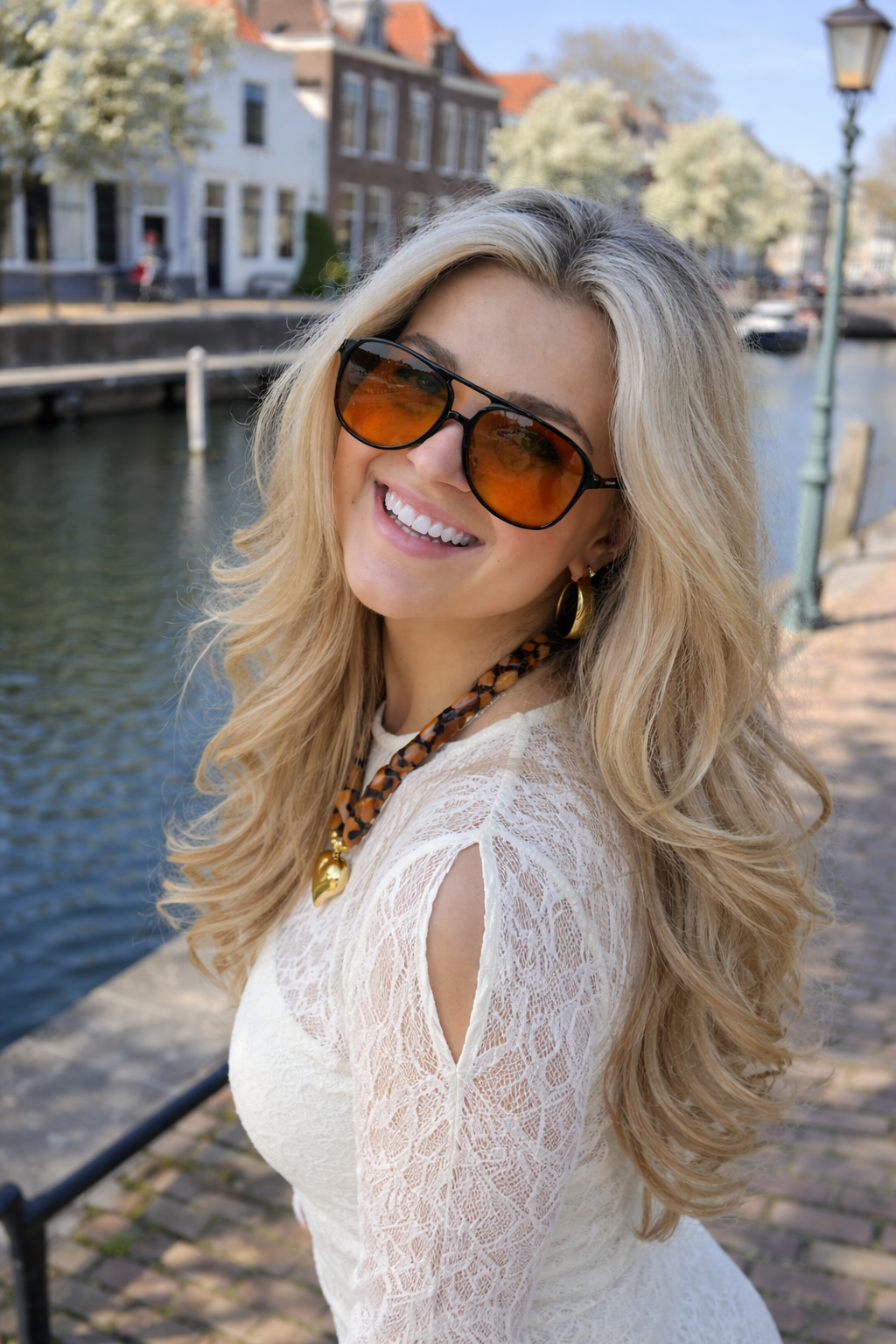 Oversized Aviator Zonnebril met Oranje Lenzen en UV Bescherming