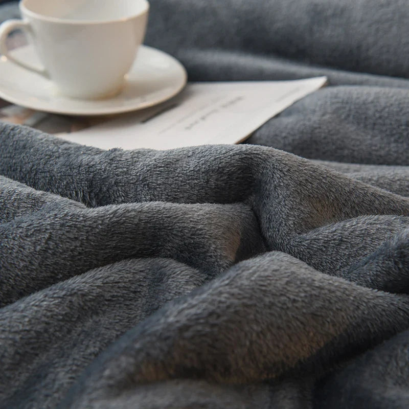 CozyNest Dubbelzijdige Wollen Deken – Flanel & Kasjmier Warmtedeken voor de Winter