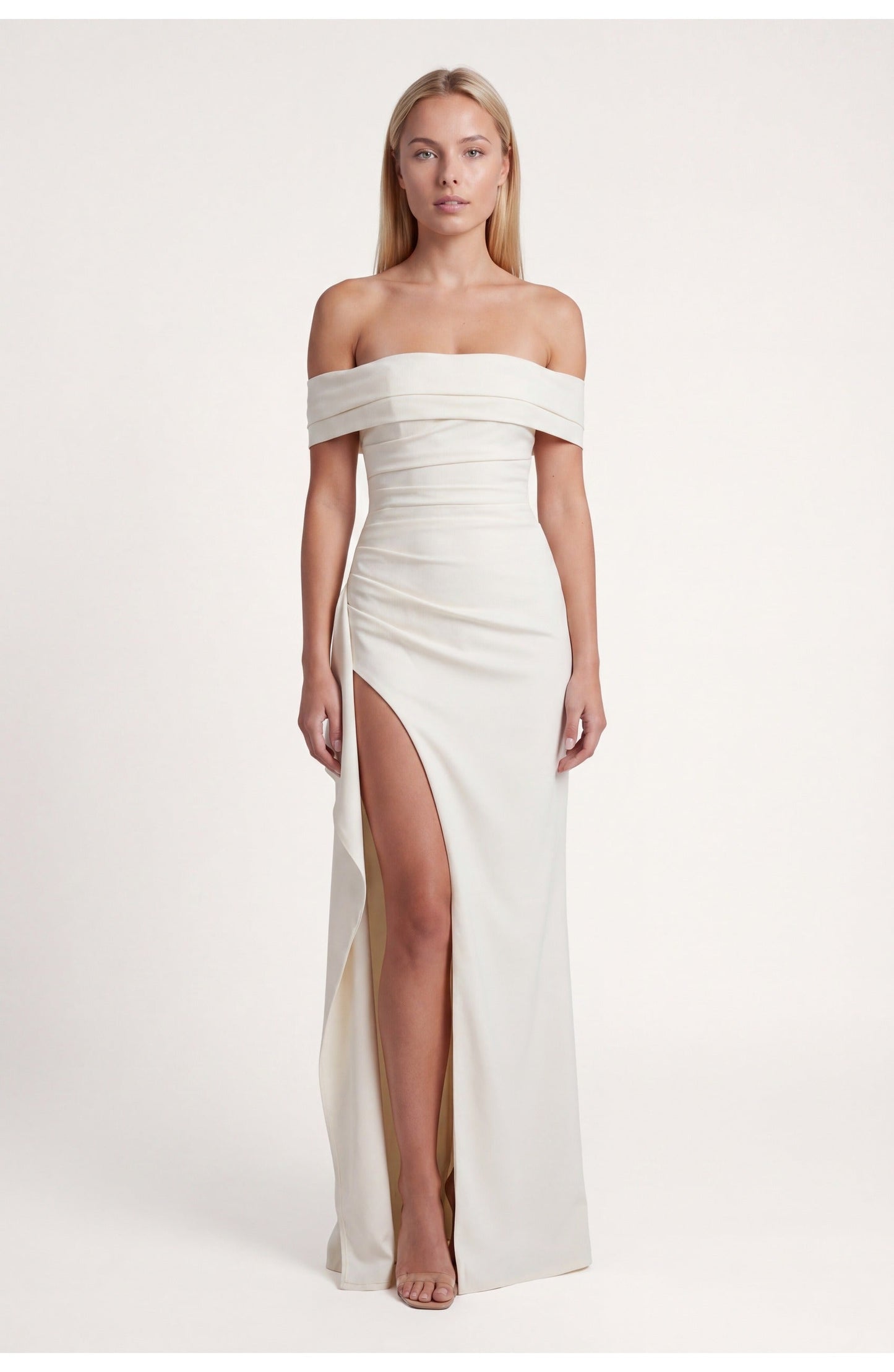 LunaÉtoile Maxi Jurk met Off-Shoulder Halslijn en Hoge Split