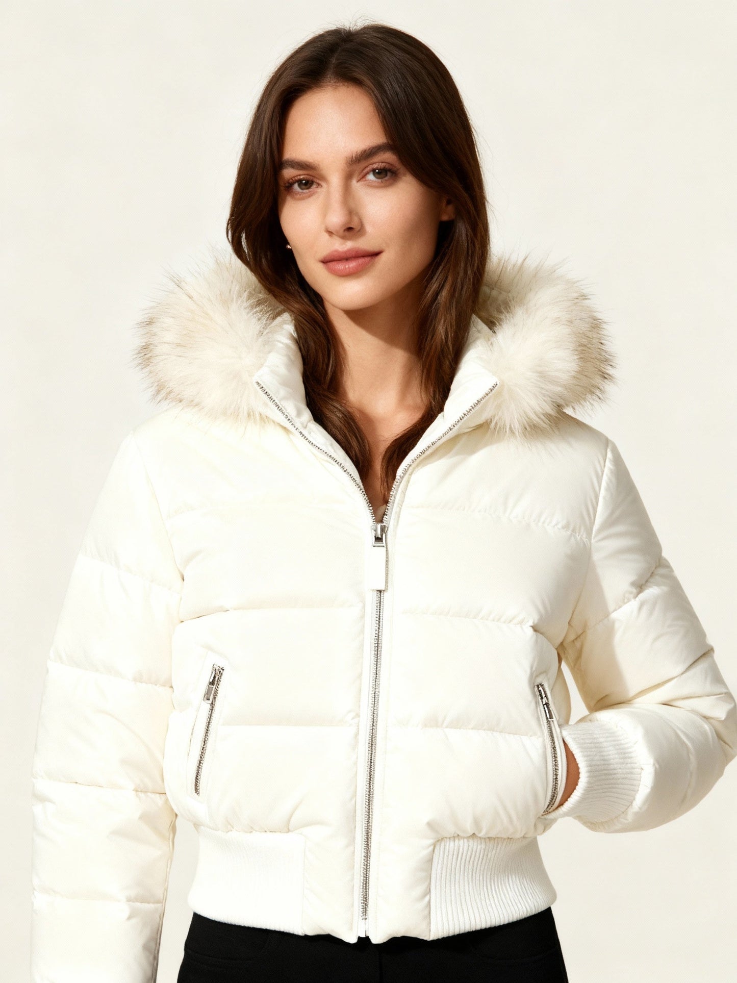 Gevoerde Dameswinterjas Novena – Warme Cropped Jas met Capuchon
