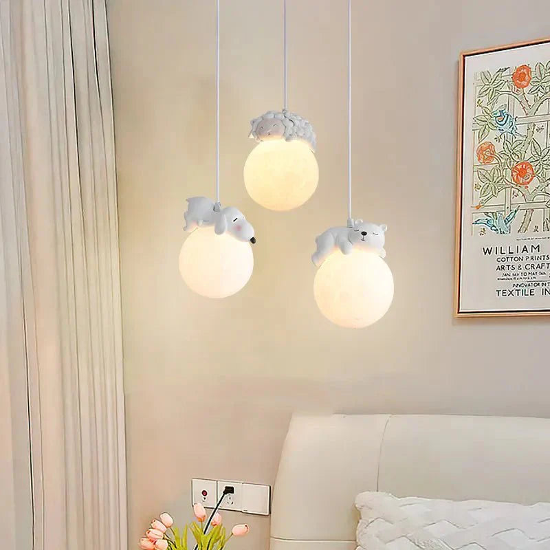 GlowCritter - Hanglamp in maanstijl