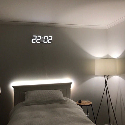GlowTime 3D LED Wandklok – Stijlvolle Digitale Klok met Instelbare Verlichting