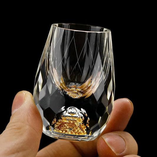 Luxe Kristalglazen met Goudvlokken – Handgemaakt – Set van 2 – Voor Whisky & Premium Dranken