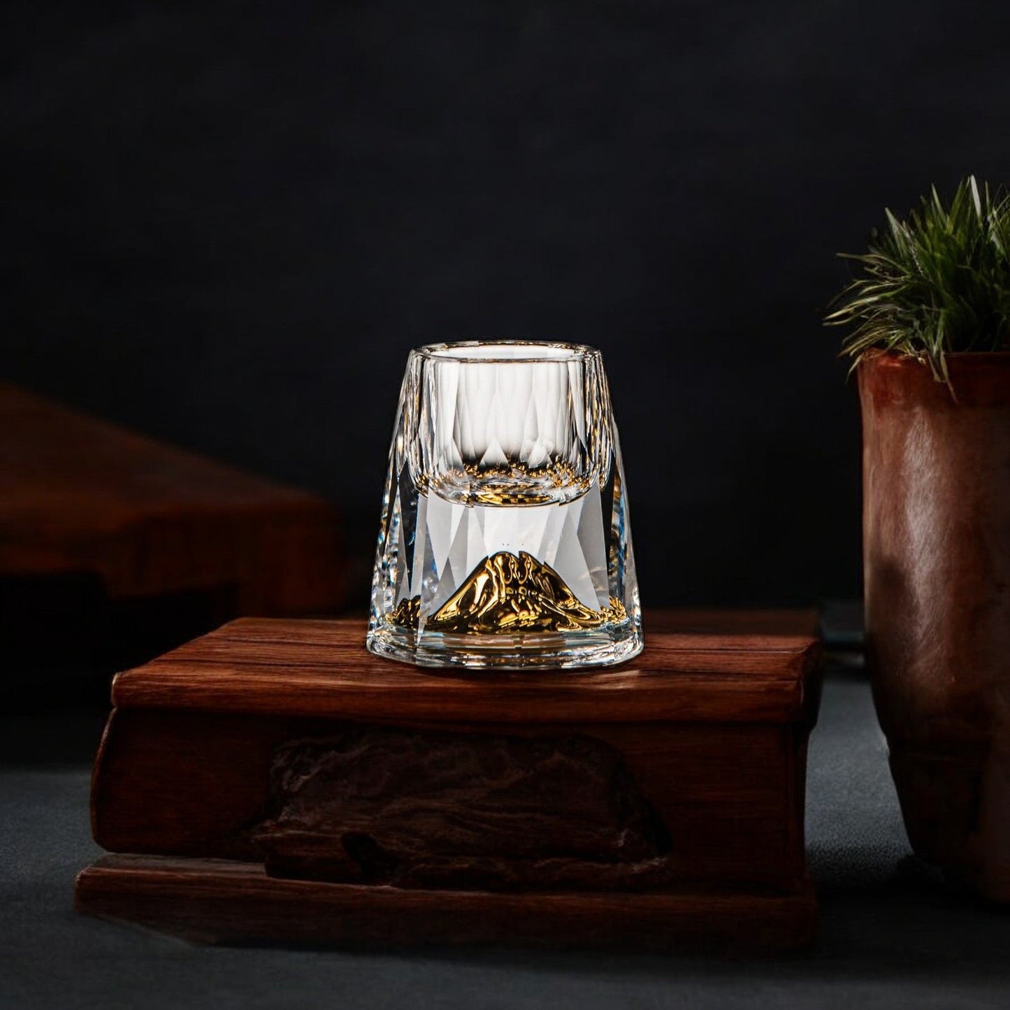 Luxe Kristalglazen met Goudvlokken – Handgemaakt – Set van 2 – Voor Whisky & Premium Dranken