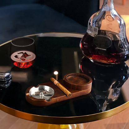 CigarOak Asbak met Whiskeyhouder – Luxe Houten Tray voor Sigarenliefhebbers