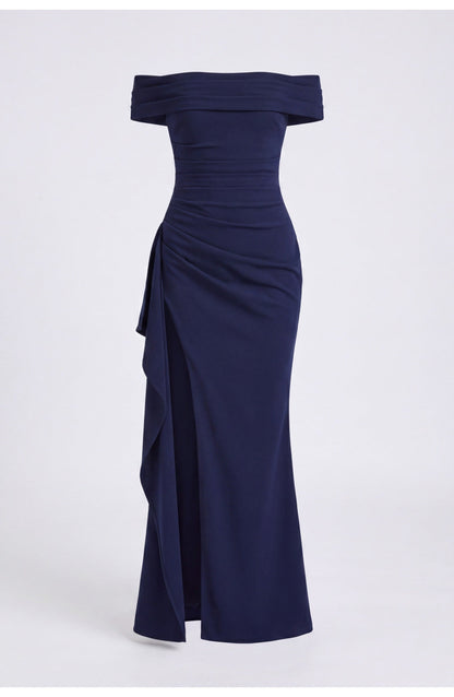 LunaÉtoile Maxi Jurk met Off-Shoulder Halslijn en Hoge Split