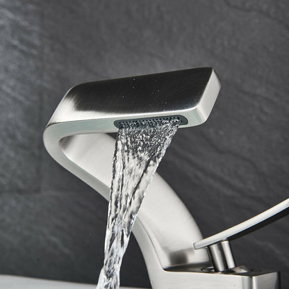 Moderne Waterval Kraan – Stijlvolle Badkamer Mengkraan met Cascaderende Waterstroom
