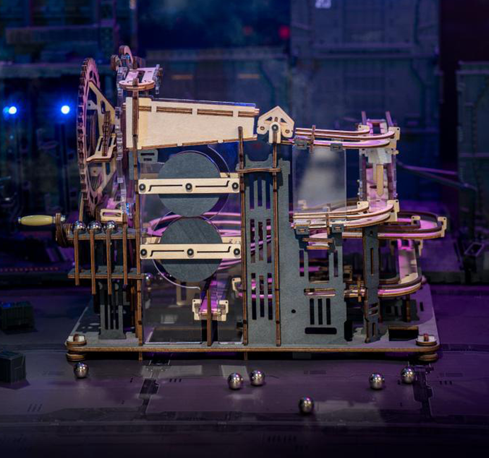 Murmelbahn Night City 2.0 | Speelbaan Innovatief