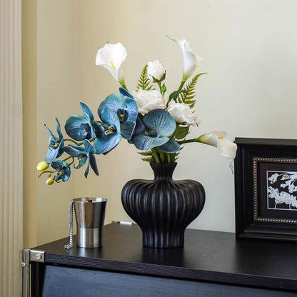 Geribde Keramische Bloemenvaas - Elegant Interieur Accessoire