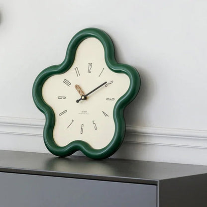 Natuurlijke Wandklok met Slingerbewegingen - 39cm Stille Sweep