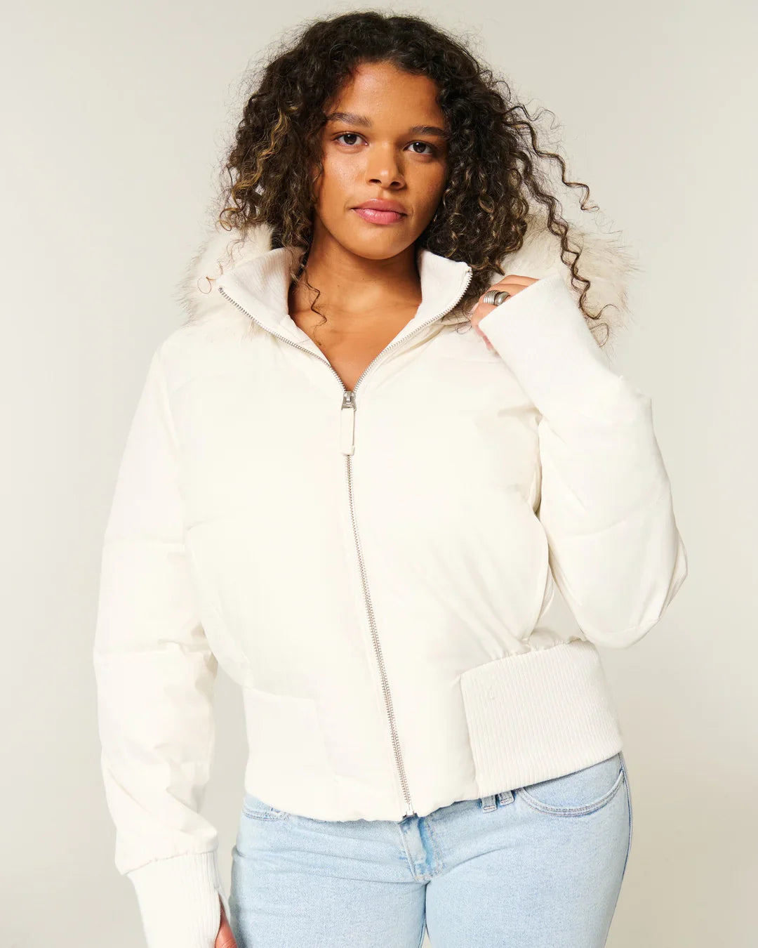 Gevoerde Dameswinterjas Novena – Warme Cropped Jas met Capuchon