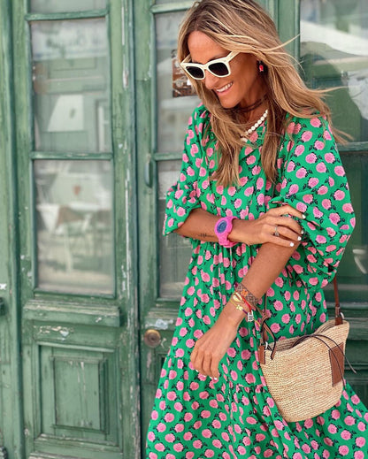 Zomergloed bohemian damesjurk – lange groene zomerjurk met print en V-hals