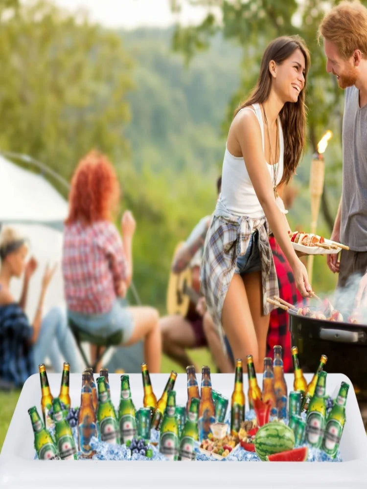 Opblaasbare IJsbar – Ideale Accessoire voor Feesten en Zwembadplezier