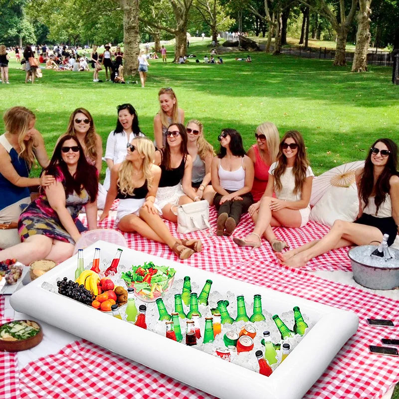 Opblaasbare IJsbar – Ideale Accessoire voor Feesten en Zwembadplezier