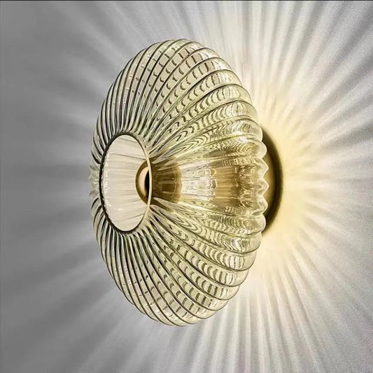 Wandlamp LumièreLux van Glas met Warme Gloed – De Sfeervolle Lichtaccentlamp
