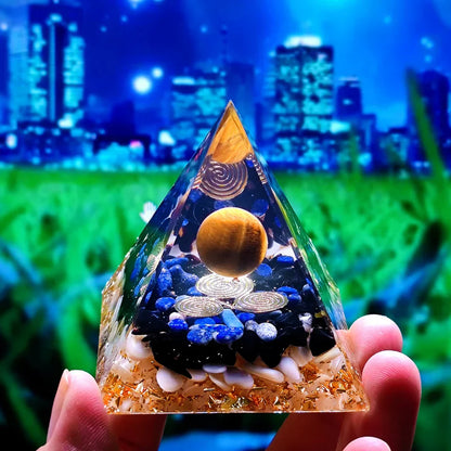 Orgoniet Piramide met Amethist Pendel – Energie, Bescherming en Decoratie