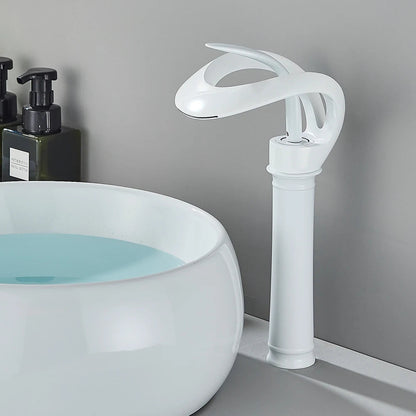 Zwarte Waterval Wastafelmengkraan - Wandgemonteerd Design