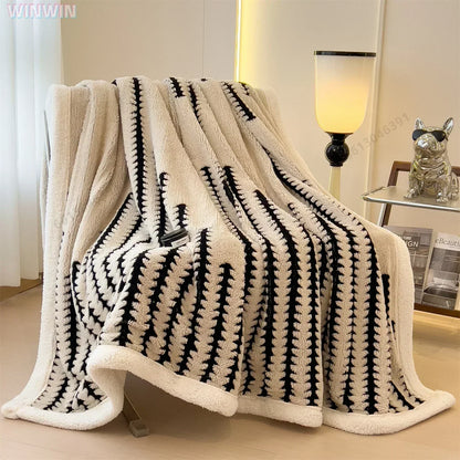 Scandinavische Dubbelzijdige Fleece Warmtedeken met Geometrisch Patroon