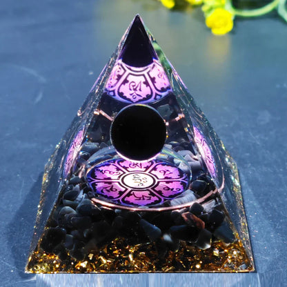 Orgoniet Piramide met Amethist Pendel – Energie, Bescherming en Decoratie