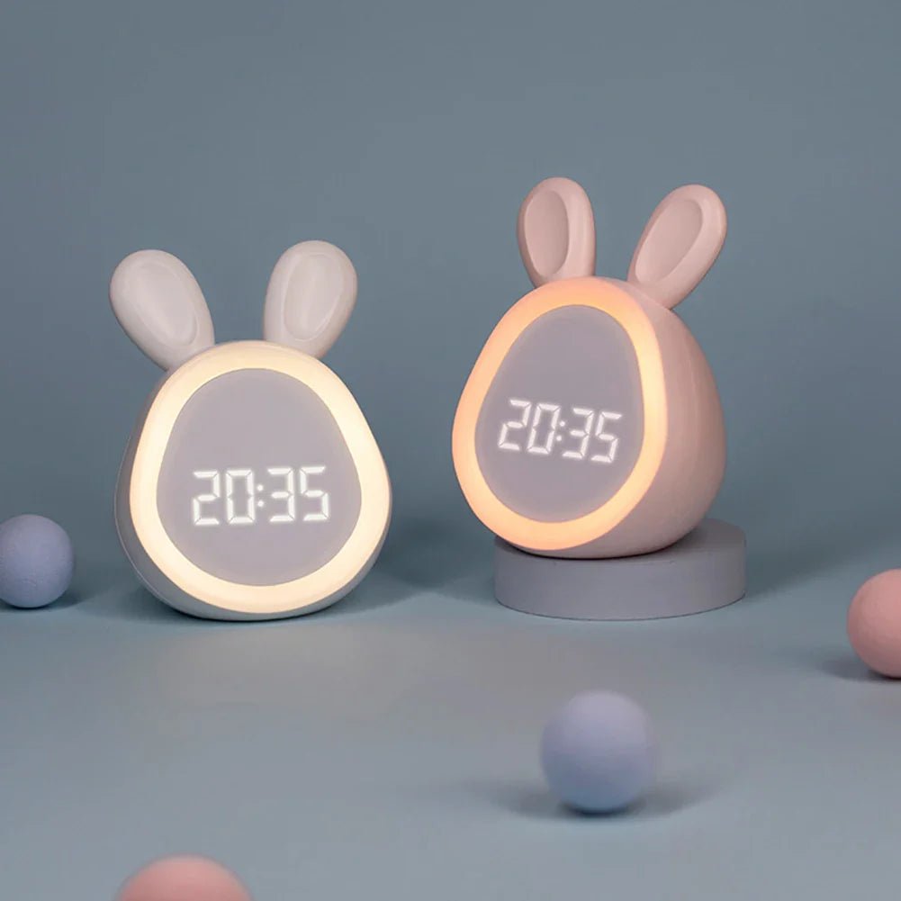 WakkerKonijn – Kinderwekker met LED-nachtlampje en speels konijnendesign