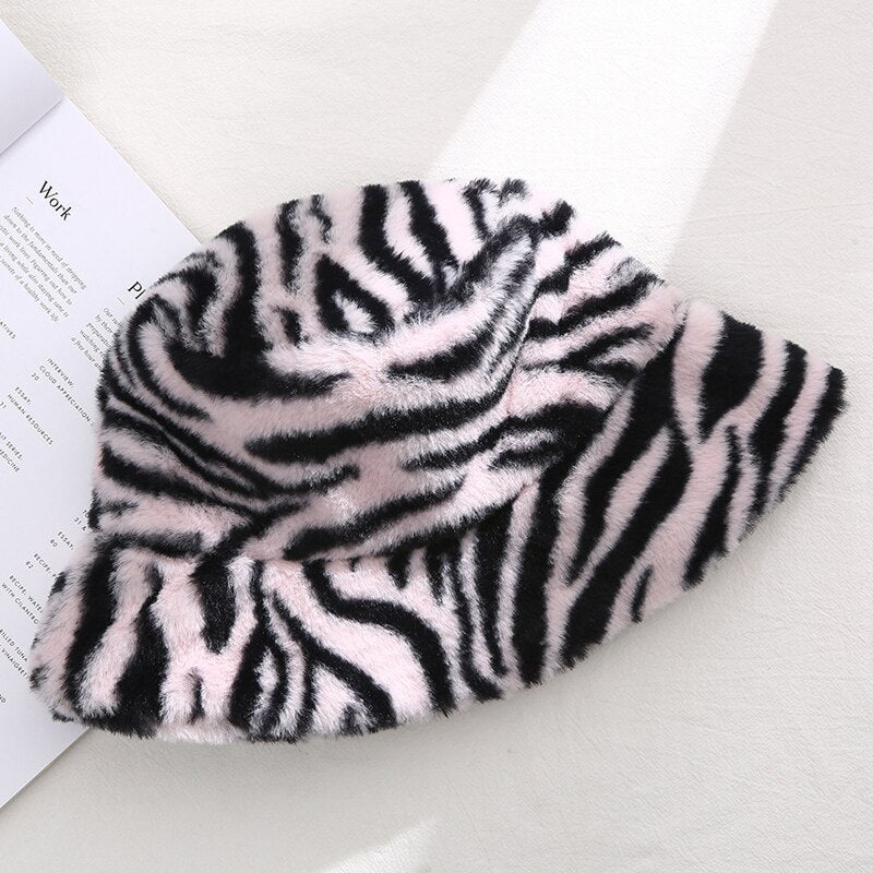 Fluweelzachte WinterHoed LuxePluche – Warme Unisex Bucket Hat voor Koude Dagen