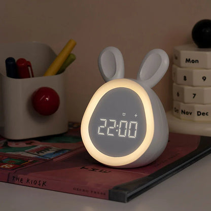 WakkerKonijn – Kinderwekker met LED-nachtlampje en speels konijnendesign