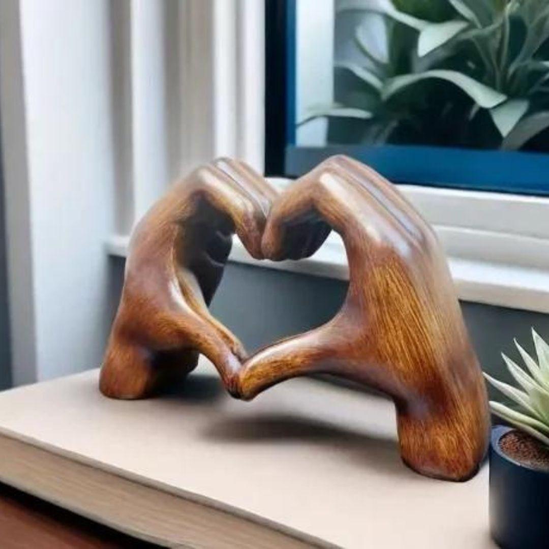 LoveSculpt Houten Hartdecoratie – Handgemaakt Symbool van Liefde