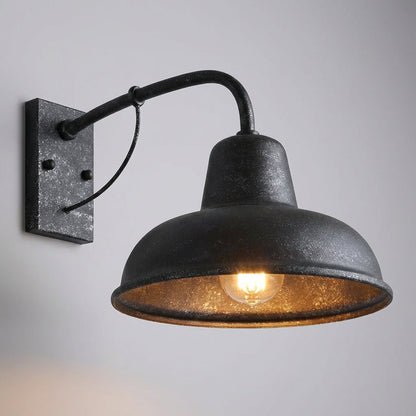 Klassieke Buitenwandlamp met Gebogen Arm – Vintage Design