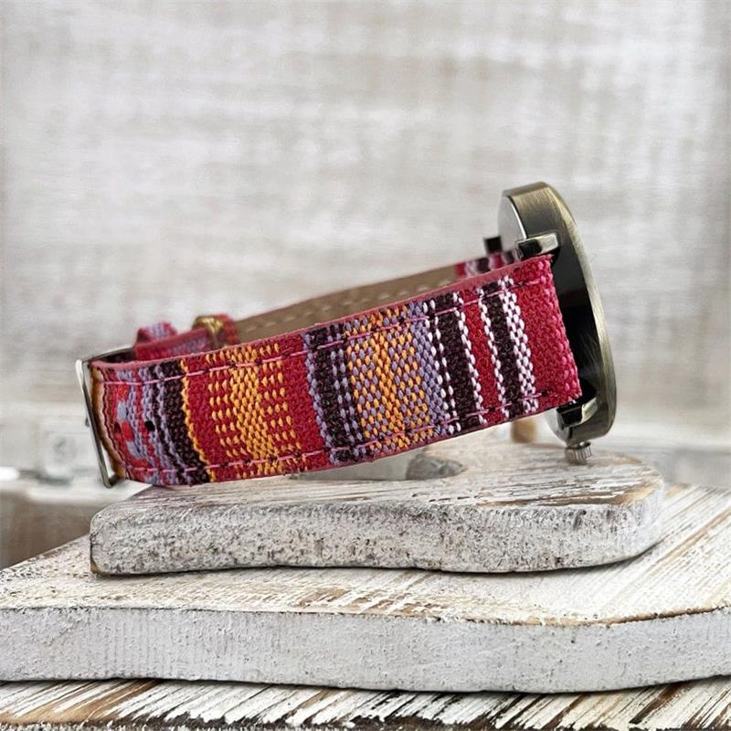 Vintage Regenboog Dameshorloge met Gevlochten Band - Elegant Accessoire