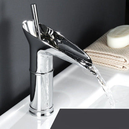 Antieke Messing Wastafelkraan - Watervaluitloop en Enkelvoudige Hendel