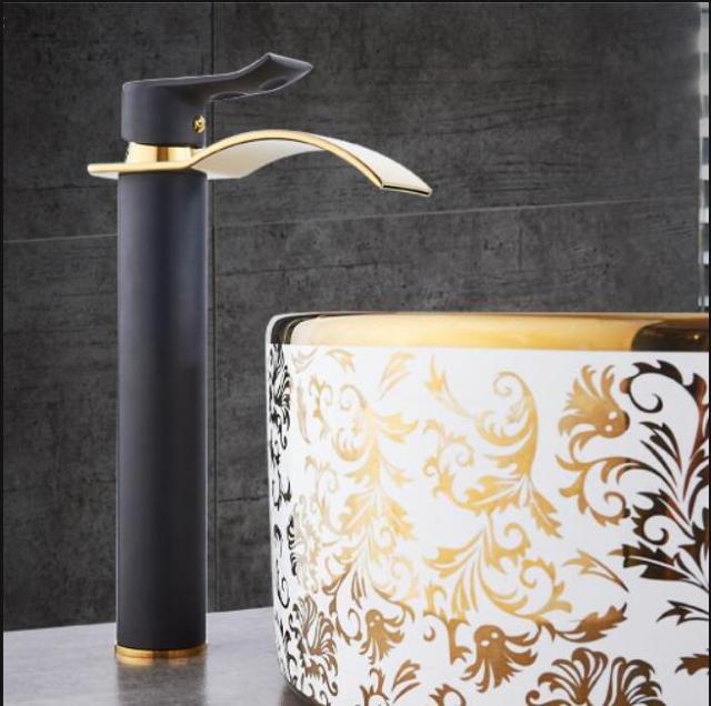 Messing Waterval Wastafelkraan met Mengfunctie - Elegante Badkamerkraan