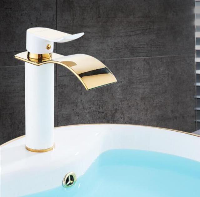 Messing Waterval Wastafelkraan met Mengfunctie - Elegante Badkamerkraan