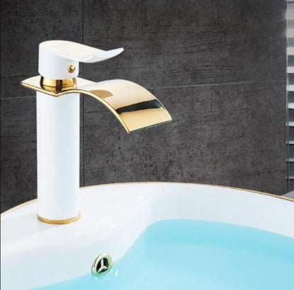 Messing Waterval Wastafelkraan met Mengfunctie - Elegante Badkamerkraan