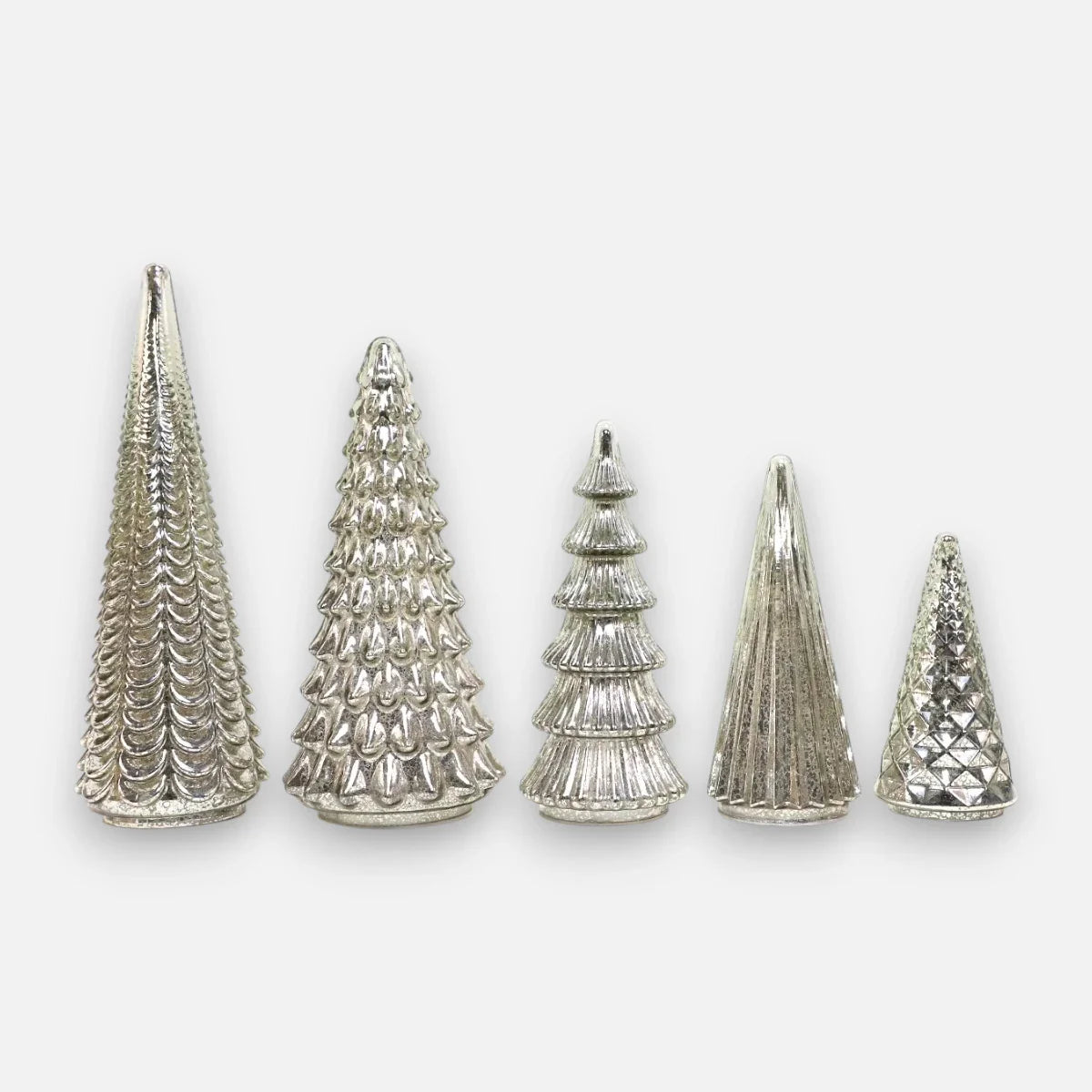 GlansPine LED Dennenset – 5-delige Zilveren Kerstdecoratie met Warm Licht