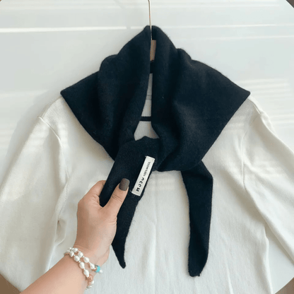 WoolWeave Triangular Knitted Scarf – Soft Wool Blend Wrap for Warmth and Style