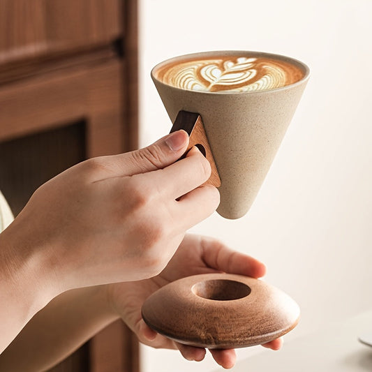 BaristaLuxe Keramische Koffiekop 250ml – Handgemaakt met Houten Handgreep en Onderzetter