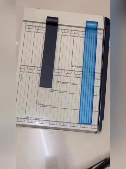 Handmatige Papierknipper A4 – Precies en Stevig