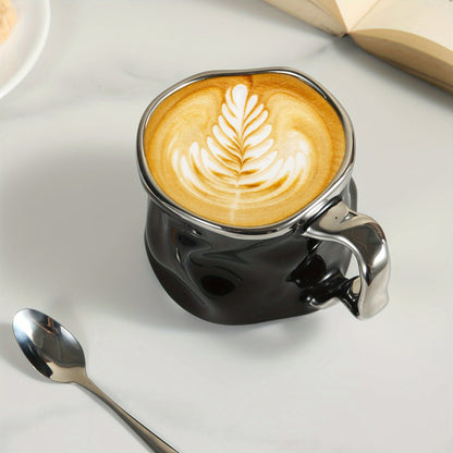 CreArt Mok – Handgemaakte Keramische Koffiemok met Uniek Gekreukeld Design