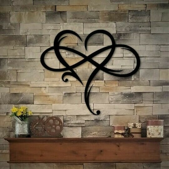 OneindigHart Wanddecor – IJzeren Wandsculptuur met Symbool van Eeuwige Liefde