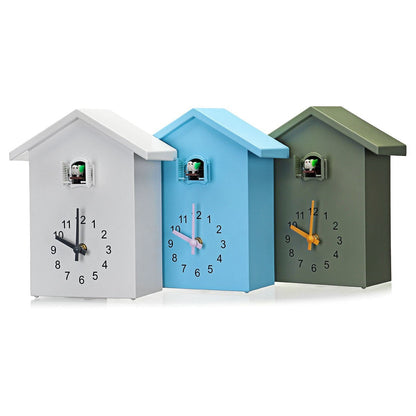 Vogelhuisje Wandklok – Klassiek Design in Blauw, Wit of Groen