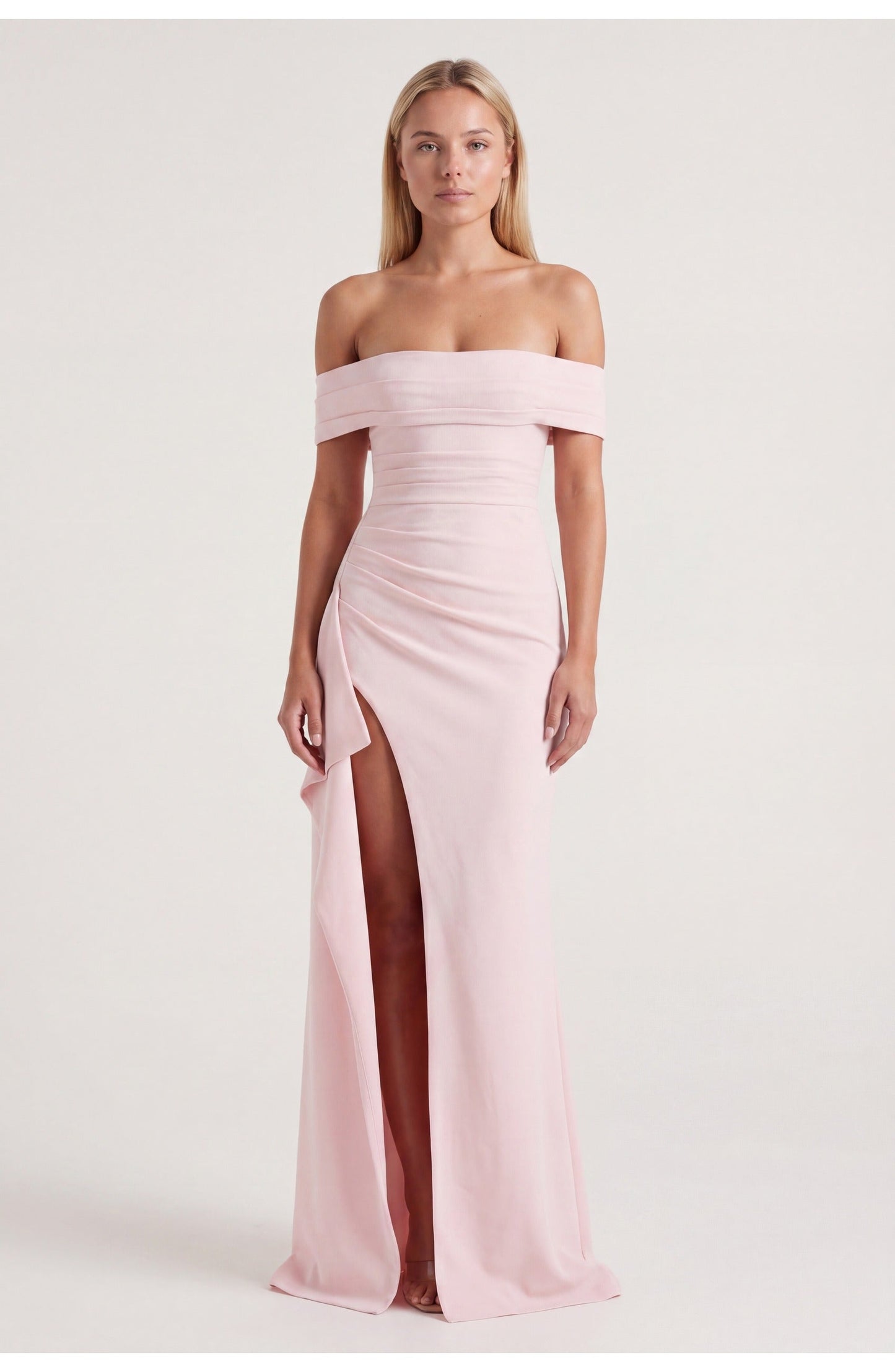 LunaÉtoile Maxi Jurk met Off-Shoulder Halslijn en Hoge Split