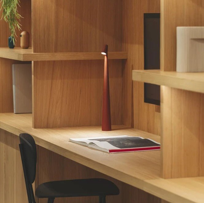 Draadloze Scandinavische Tafellamp – Minimalistisch LED Licht, Oplaadbaar en Draagbaar