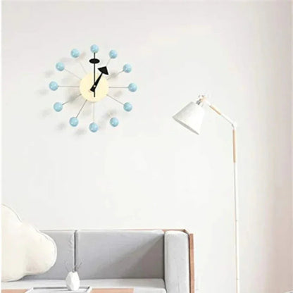 Retro Houten Ballenklok - Stille Wandklok met Metalen Frame