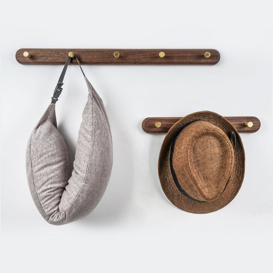 WandHout – Minimalistische houten wandkapstok met messing haken