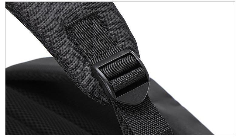 Compacte waterdichte camera-rugzak voor DSLR en accessoires