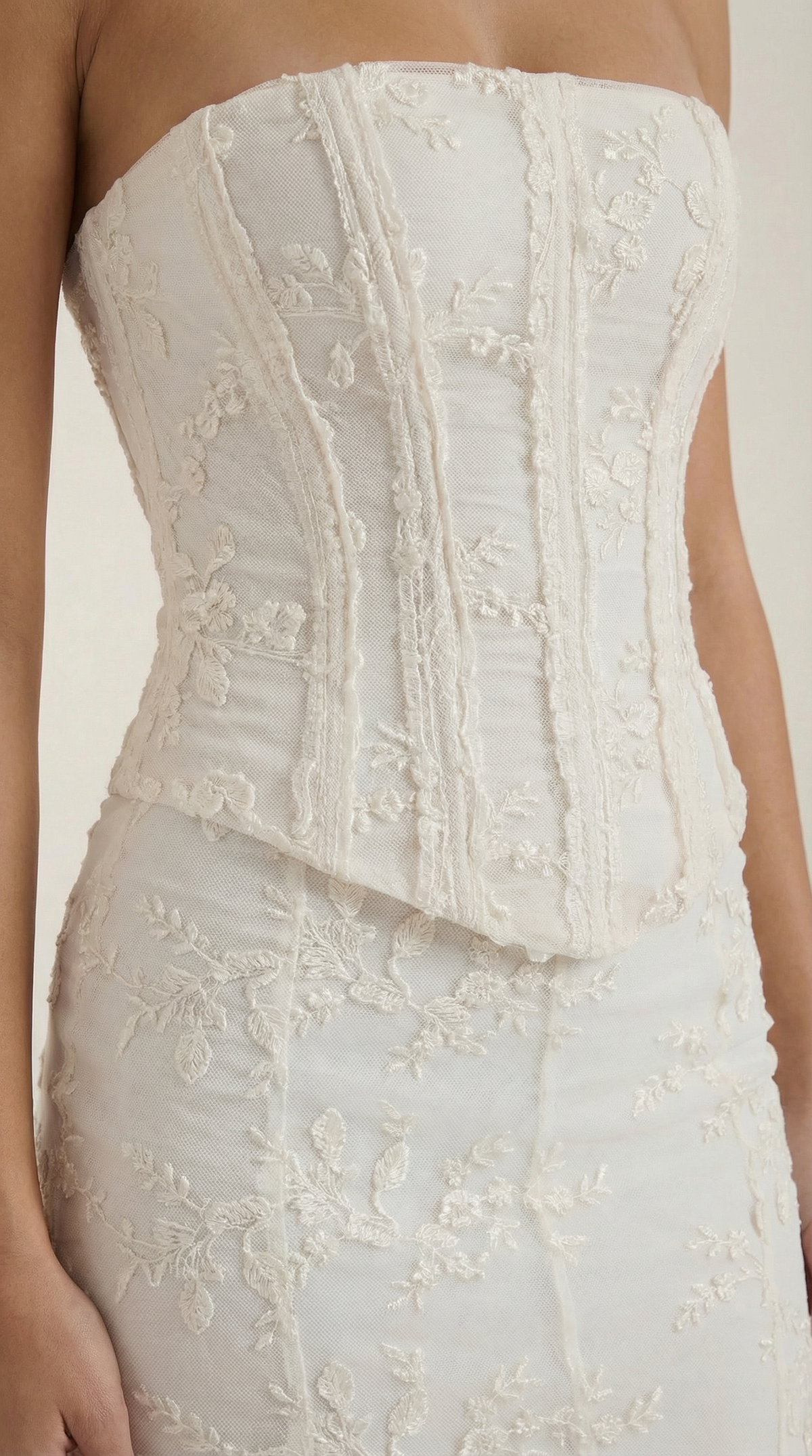 Elegante zeemeermin maxi-jurk met kanten lijfje en strapless hals