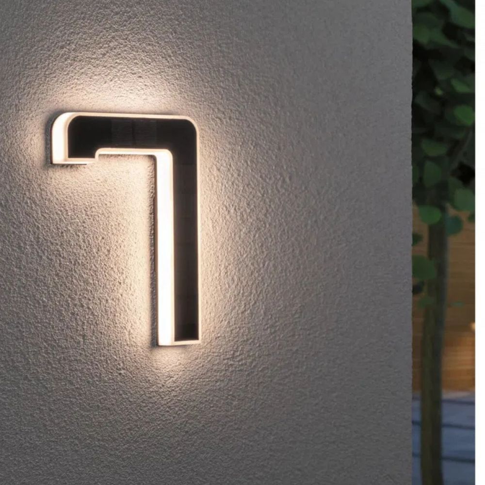 Zonne-energie huisnummerverlichting met LED en schemersensor