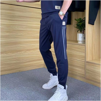 Heren Trainingspak met Tapered Joggingbroek – De Strakke Sportset