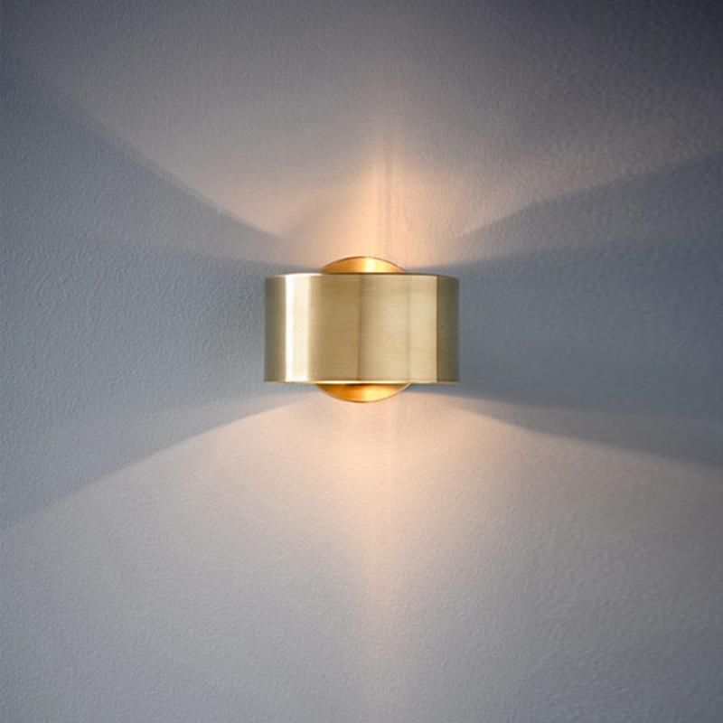 Geanodiseerde Messing Up & Down Wandlamp met Minimalistisch Ontwerp